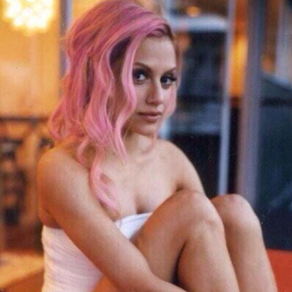 Meet your Posher, Laurel - Picture 1 of 1